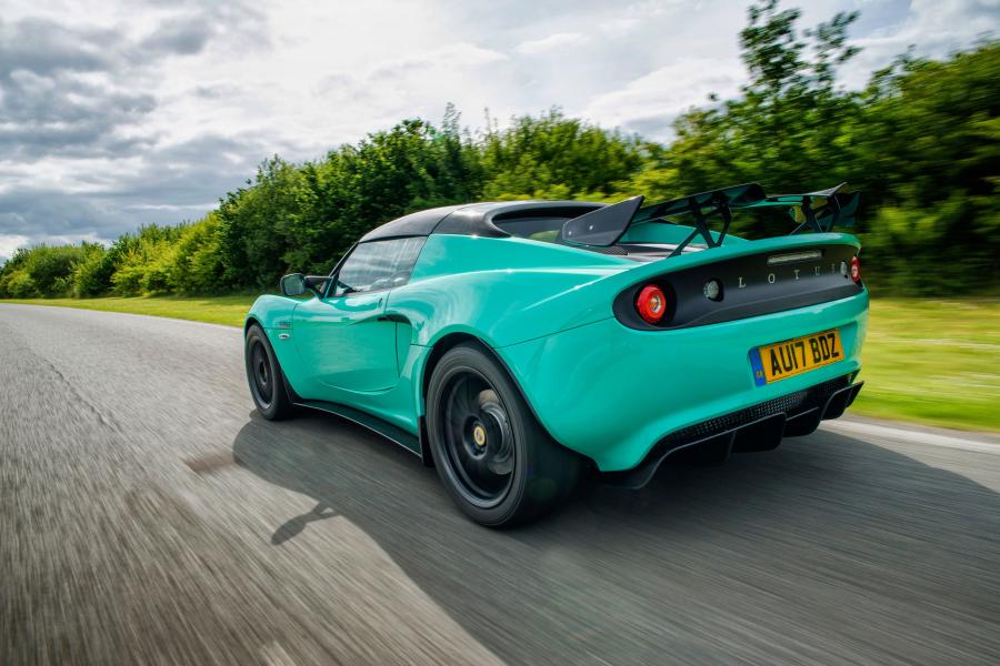  Lotus Elise Cup 250 2017 года  (фото 16 из 16)